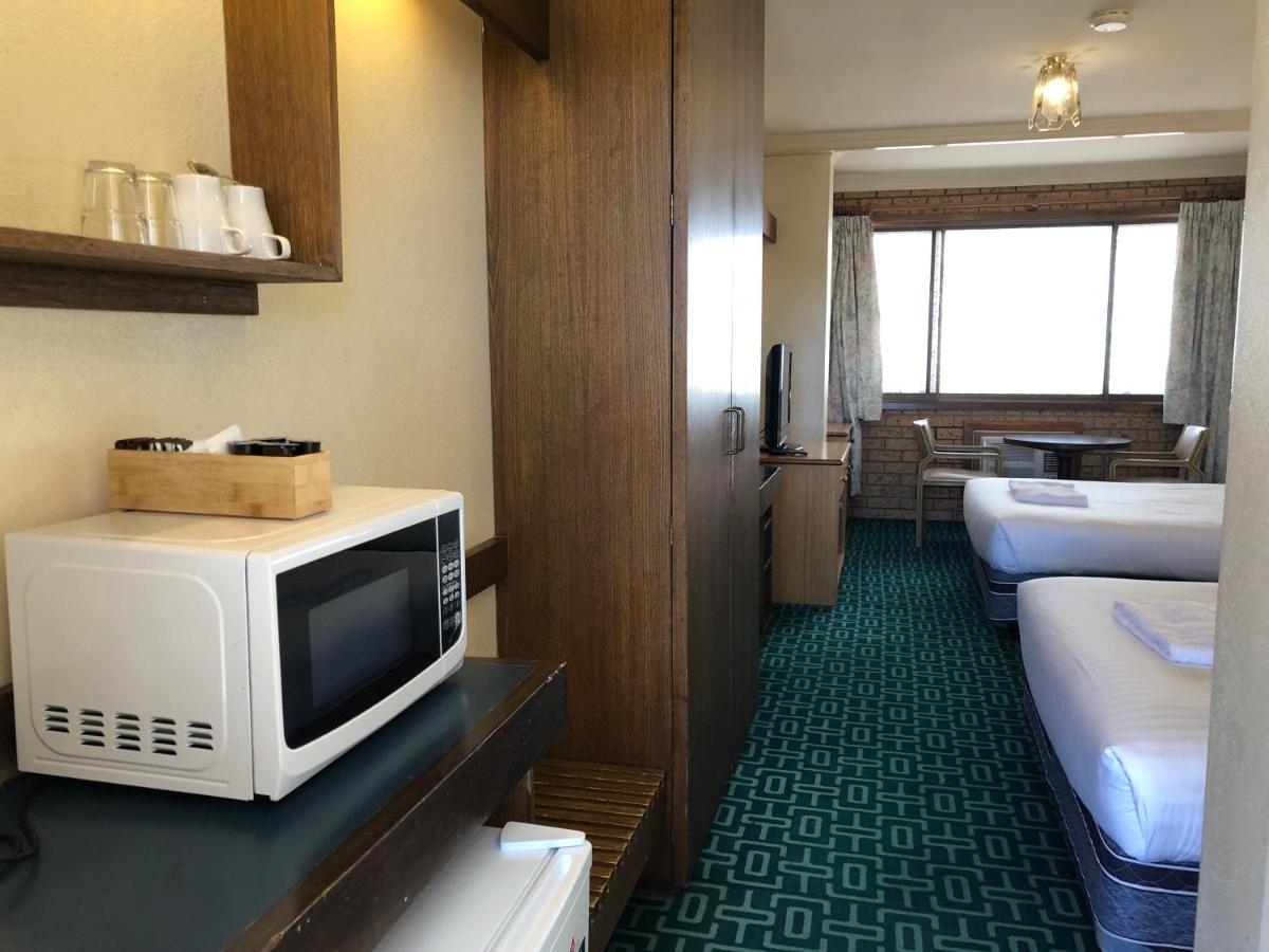 Canberra Lyneham Motor Inn Kültér fotó
