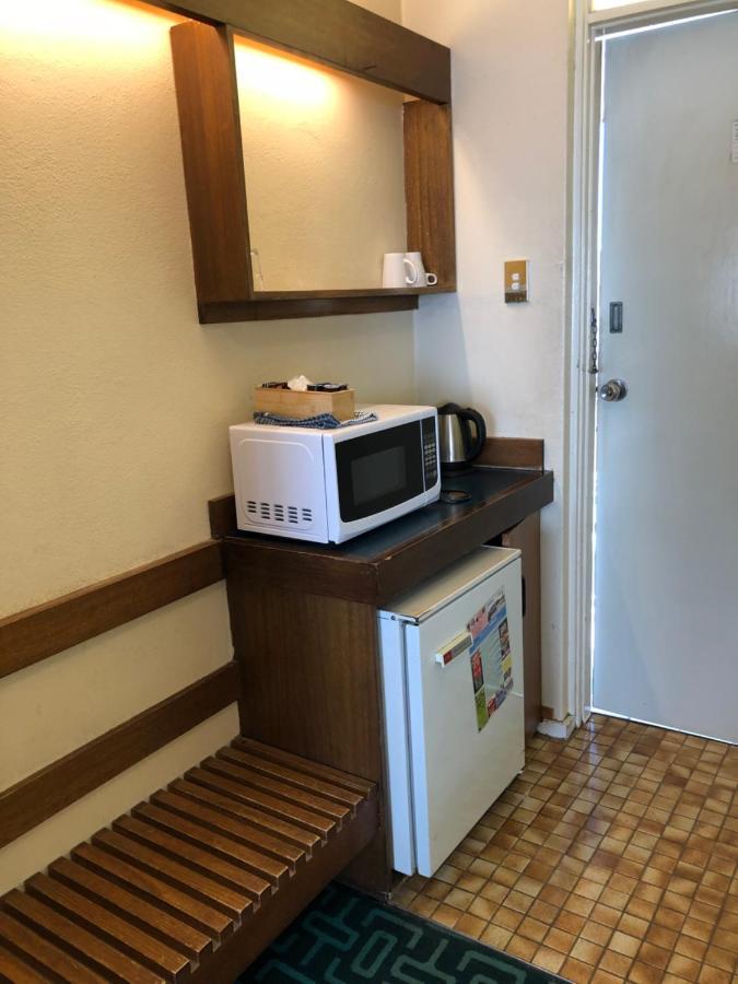 Canberra Lyneham Motor Inn Kültér fotó