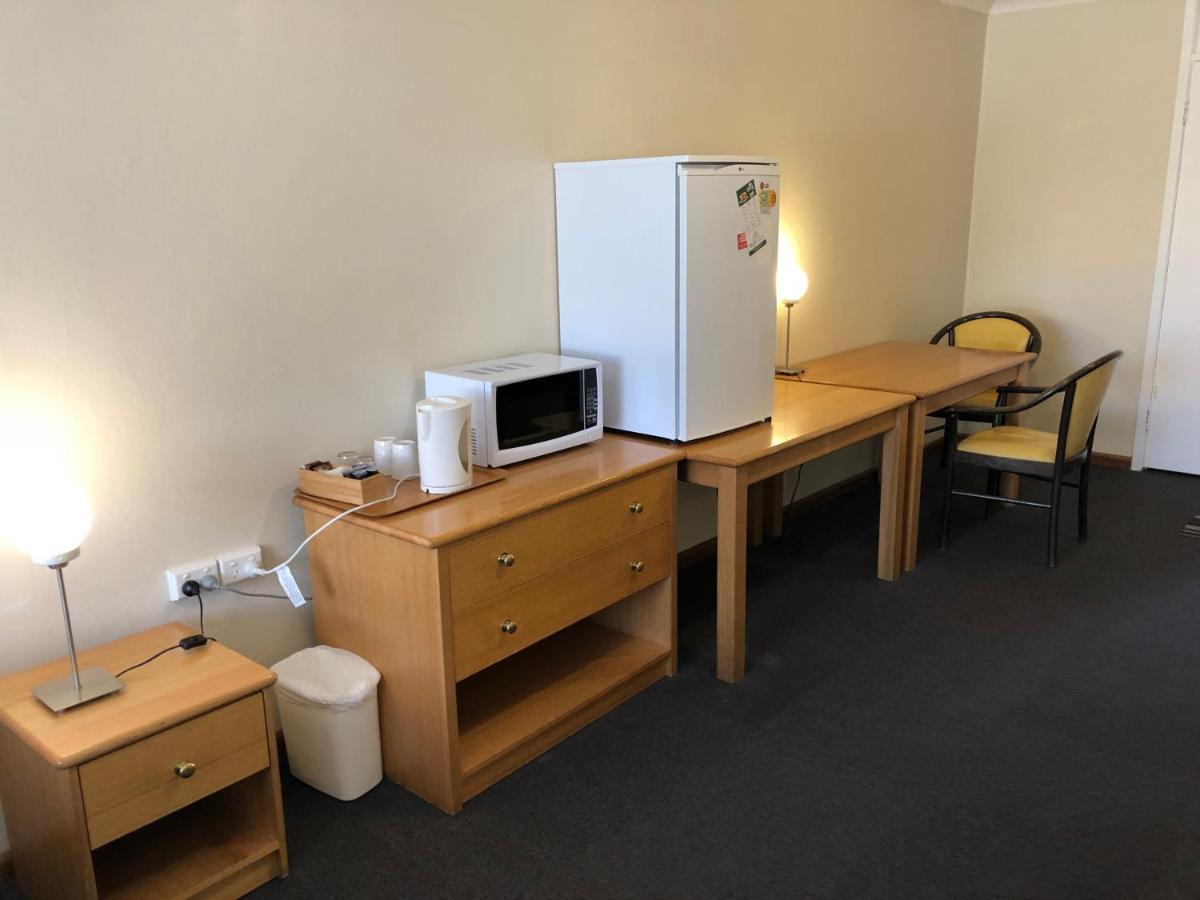 Canberra Lyneham Motor Inn Kültér fotó