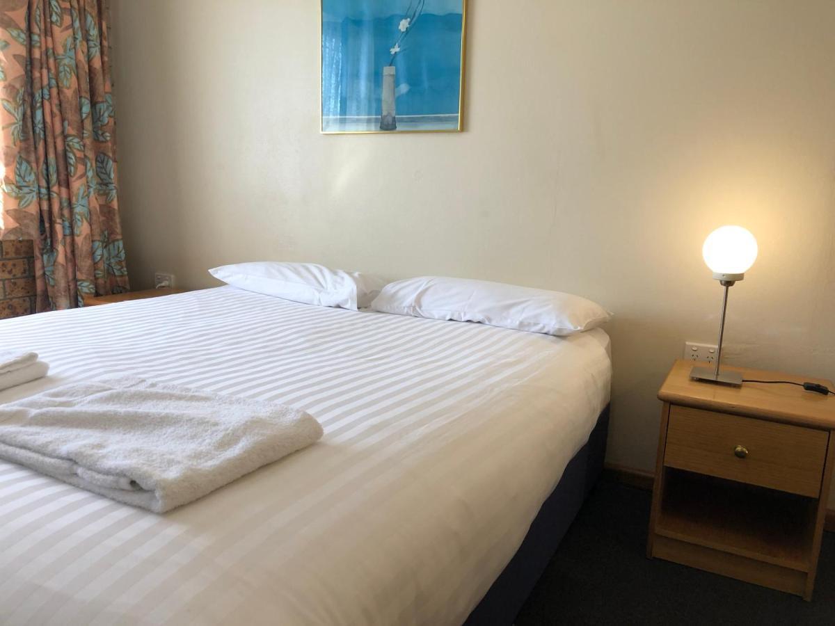 Canberra Lyneham Motor Inn Kültér fotó